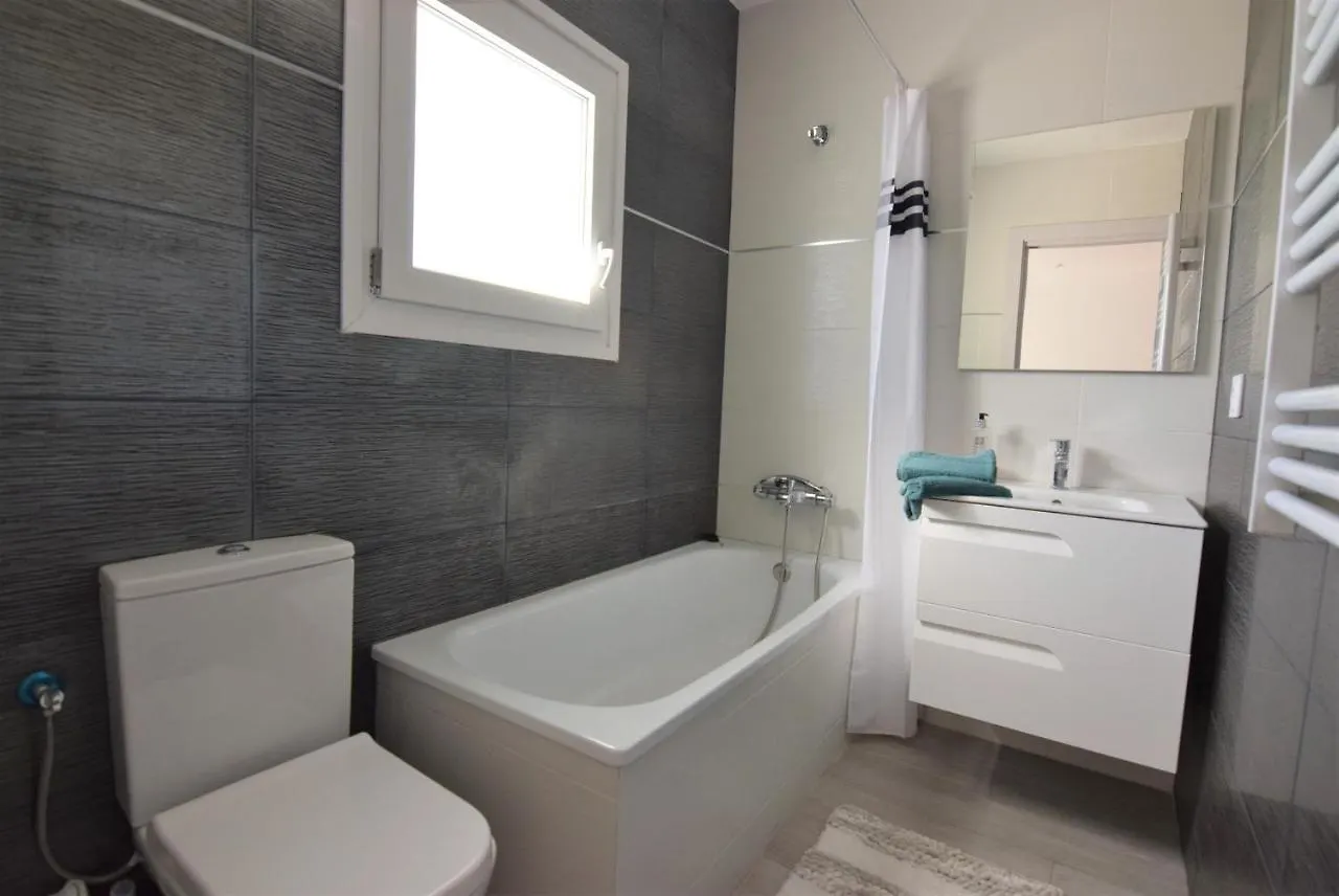392- Casa Al Canal Con Amarre Y Jacuzzi إمبوريابرافا 0*,